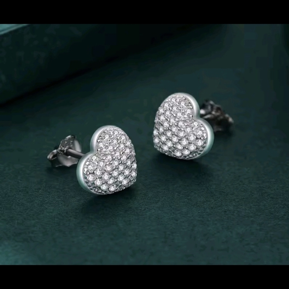 2X$90 18K White Gold Over Silver,Elegant Silver Heart Stud Earrings